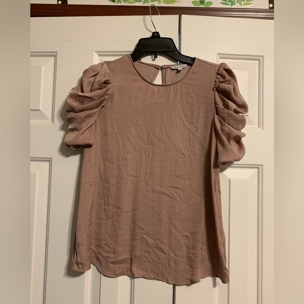 Woman’s blouse - Picture 2 of 6